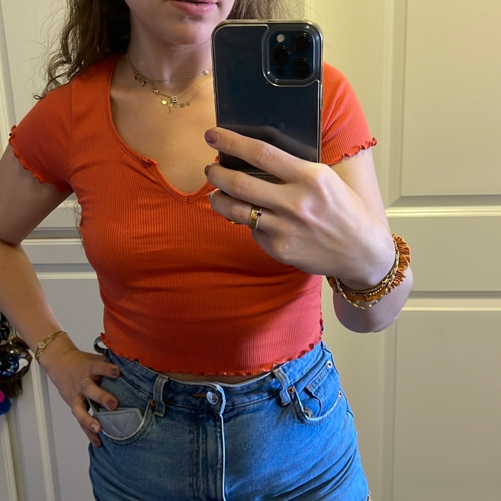 Oxxo v neck crop